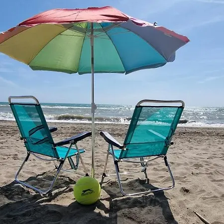 Excellent Location- Beach, Pool, Telework, 2 Bikes, Parking & Wifi Gratis At 