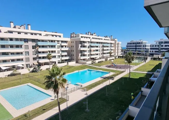 Excellent Location- Beach, Pool, Telework, 2 Bikes, Parking & Wifi Gratis At \