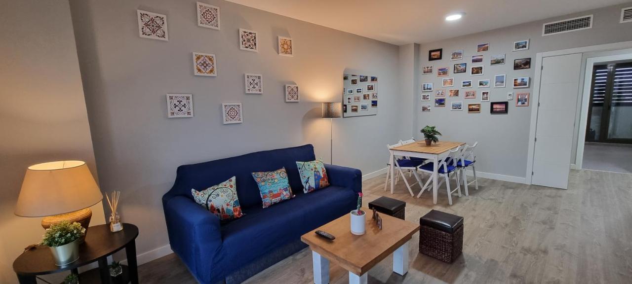 Excellent Location- Beach, Pool, Telework, 2 Bikes, Parking & Wifi Gratis At 