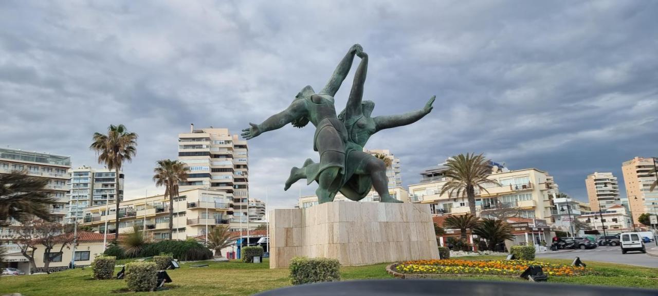 Apartament Excellent Location- Beach, Pool, Telework, 2 Bikes, Parking & Wifi Gratis At 