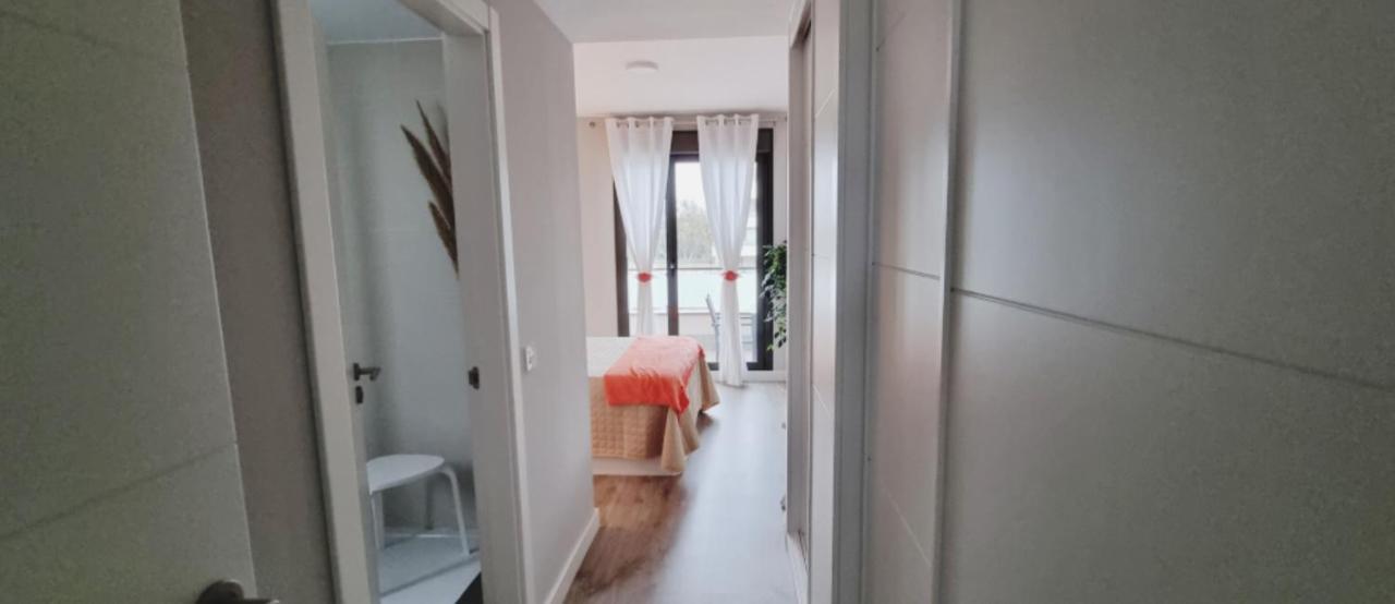 Apartament Excellent Location- Beach, Pool, Telework, 2 Bikes, Parking & Wifi Gratis At 